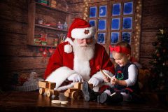 Santa2021_CourtneySanders-10